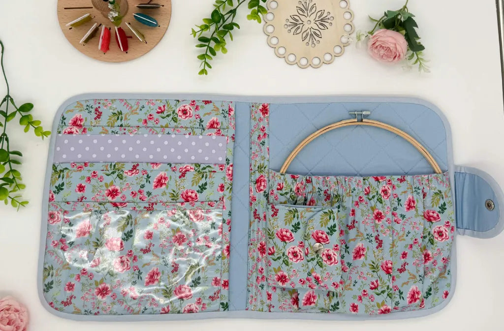 Large Cross Stitch Project Folder – Padded Organiser with Multiple Pockets