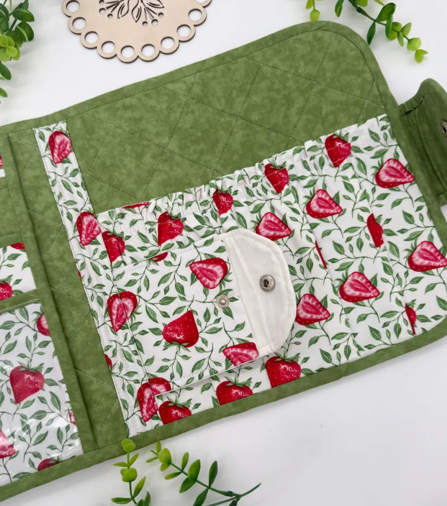 Large Cross Stitch Project Folder – Padded Organiser with Multiple Pockets