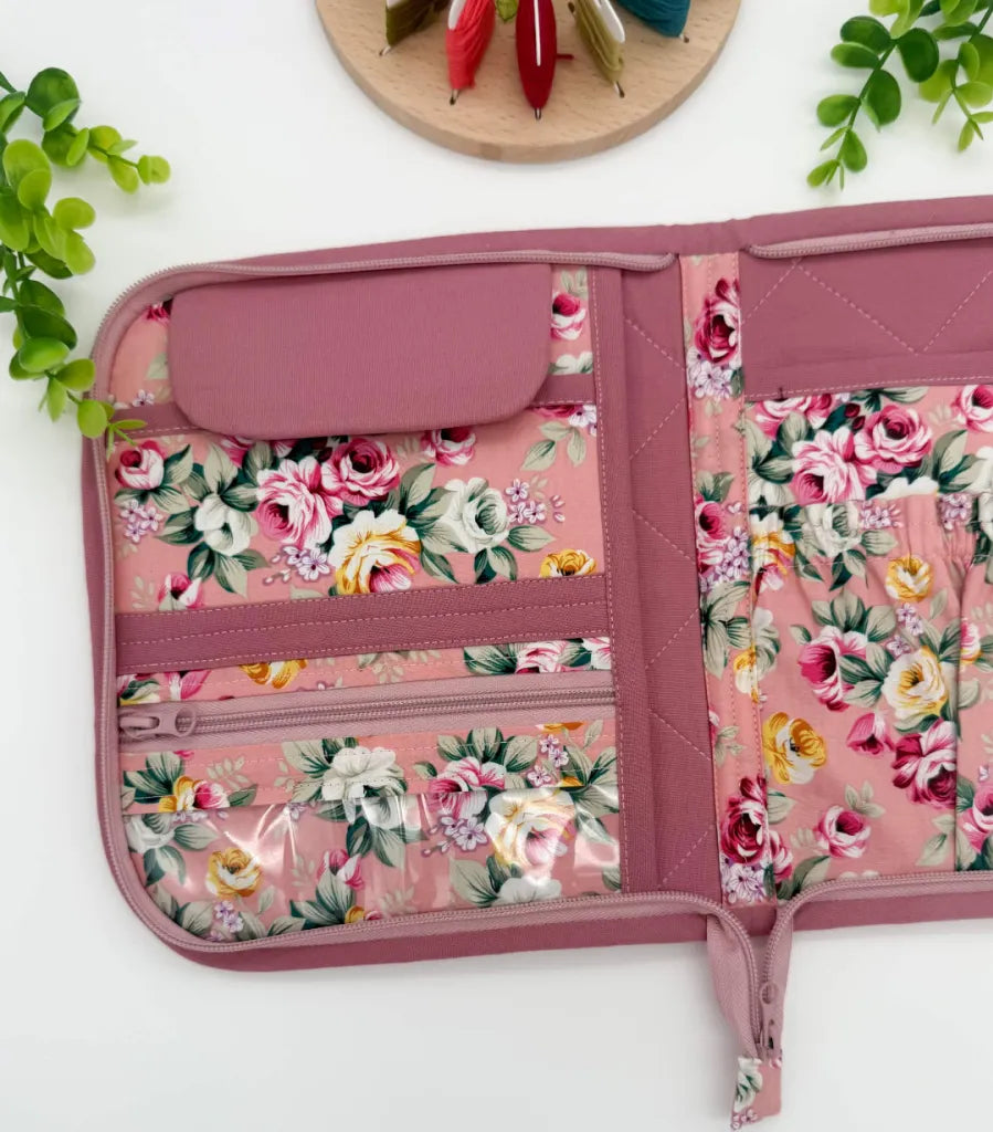 Cross Stitch Project Folder with Zipper – Travel Organiser for Hoop, Pattern & Supplies