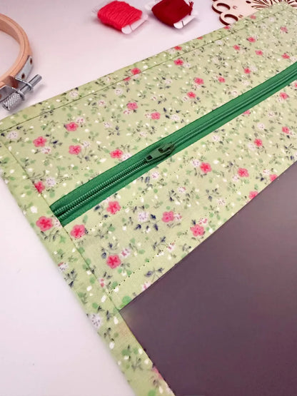 Cross Stitch Project Bag with Clear Vinyl Window | Handmade Embroidery Storage Bag 28 cm x 30 cm